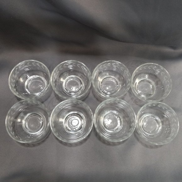 8 Vintage Clear Glass Etched Leaf Pattern Sherbet Bowls - Picture 5 of 11
